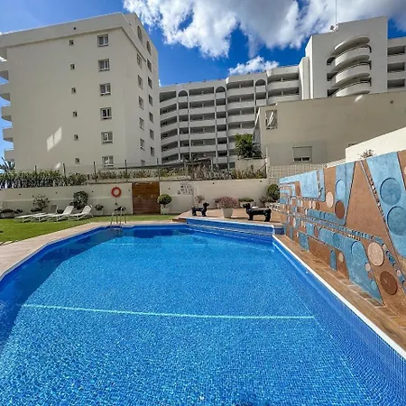 Palm 4b With Sea Views And Private Parking Marbella