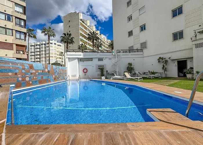 Palm 4b With Sea Views And Private Parking * Marbella