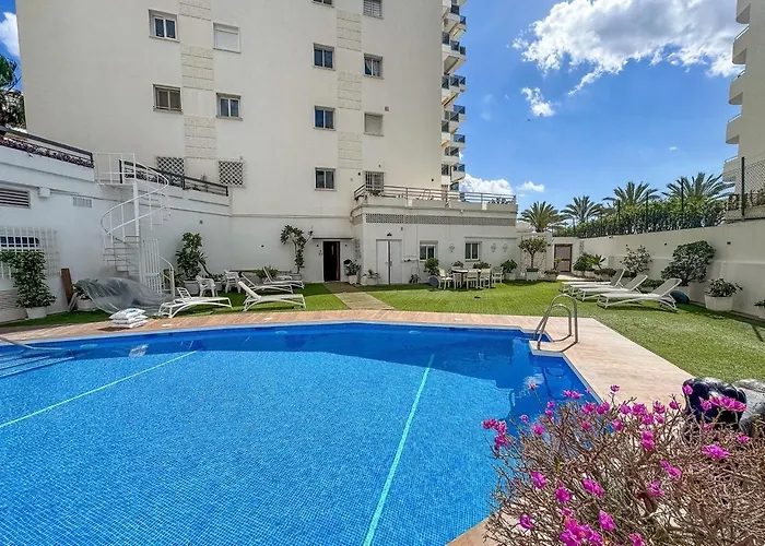 Palm 4b With Sea Views And Private Parking * Marbella